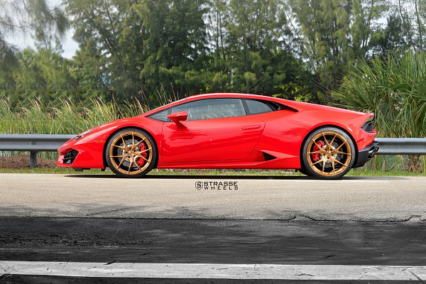 Фото дисков Strasse Wheels SM5R Deep Concave Monoblock Сатиновая медь на Lamborghini Huracan