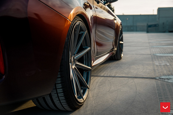 Фото дисков Vossen VFS-10 Глянцевый графит на BMW 2/M2 (F22/F87)