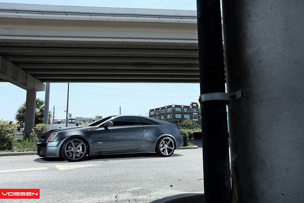 Фото дисков Vossen CV3 Сатиновый графит на Cadillac CTS II