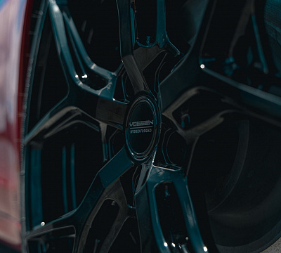 Фото дисков Vossen HF-5 на Tesla Model S