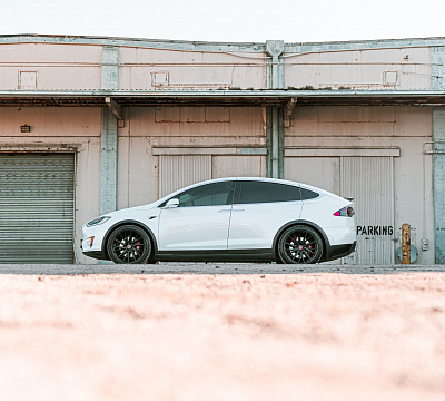 Фото дисков Vossen HF-4T на Tesla Model X