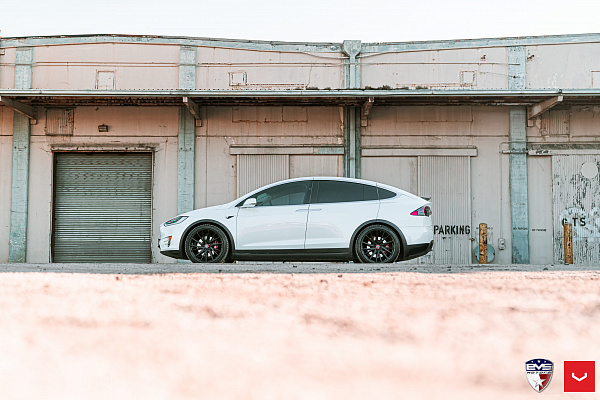 Фото дисков Vossen HF-4T Черный сатин на Tesla Model X