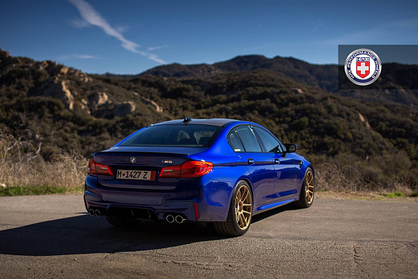 Фото дисков HRE RC104 Сатиновое золото на BMW 5/M5 (G30/F90)