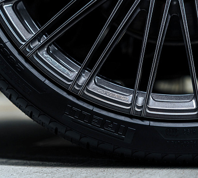 Фото дисков Vossen S17-14 на Land Rover Range Rover V