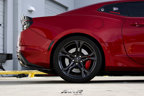 Фото дисков MRR M017 Черный сатин на Chevrolet Camaro VI