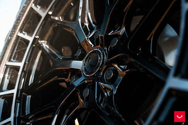 Фото дисков Vossen HFX-1 (6-Lug) Черный глянец на Toyota Tundra III
