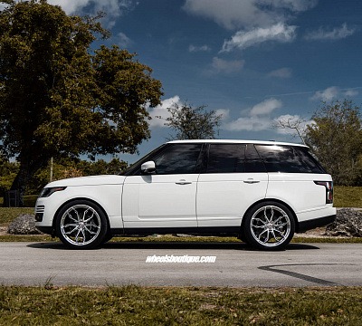 Фото дисков HRE P201 на Land Rover Range Rover IV