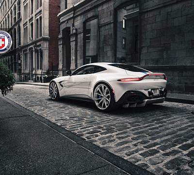 Фото дисков HRE P204 на Aston Martin Vantage 4