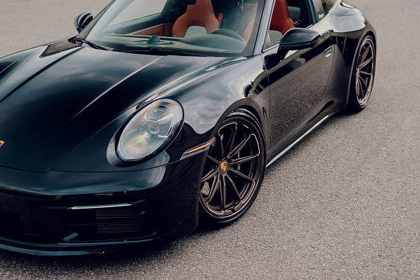Фото дисков Brixton Forged R11-RS Сатиновая темная бронза на Porsche 911 VIII