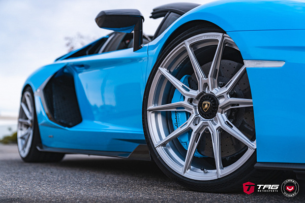 Lamborghini Aventador