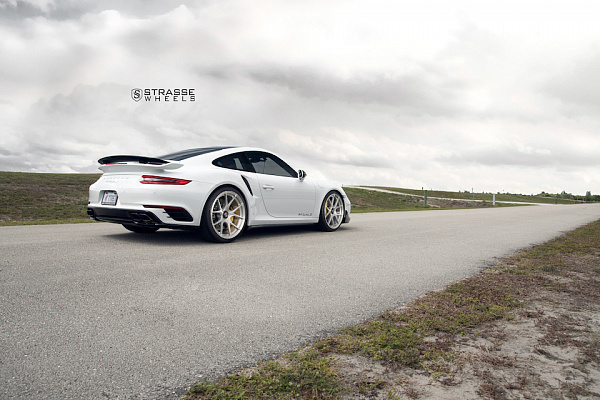 Фото дисков Strasse Wheels SM5R Deep Concave Monoblock Глянцевый лак на Porsche 911 VII