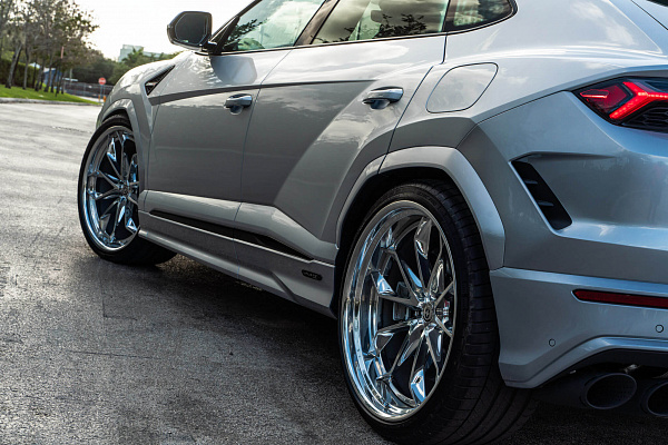 Фото дисков HRE S201H Полированный лак на Lamborghini Urus