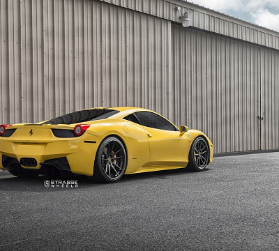 Фото дисков Strasse Wheels SV1 Deep Concave FS на Ferrari 458