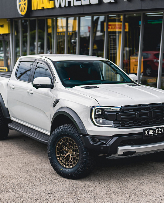 Фото дисков HFX-1 (6-Lug) Сатиновая бронза на Ford Ranger T6.2