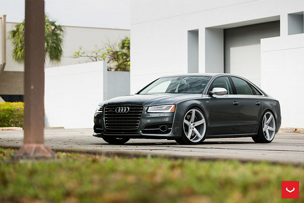 Фото дисков Vossen CV3 Серебро на Audi A/S 8 (D4)