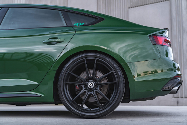 Фото дисков HRE FF04 Черный сатин на Audi A/S/RS 5 (F5)