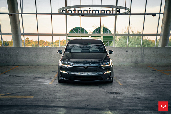 Фото дисков Vossen HFX-2 (5-Lug) Глянцевый графит на Tesla Model X
