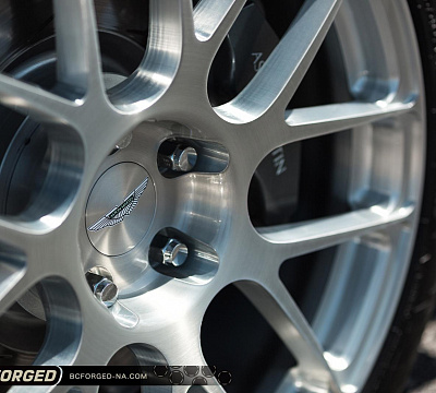Фото дисков BC Forged RS40 на Aston Martin Vantage 3