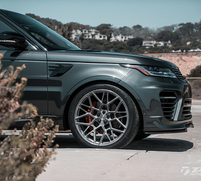 Фото дисков Vossen UV-1 на Land Rover Range Rover Sport II