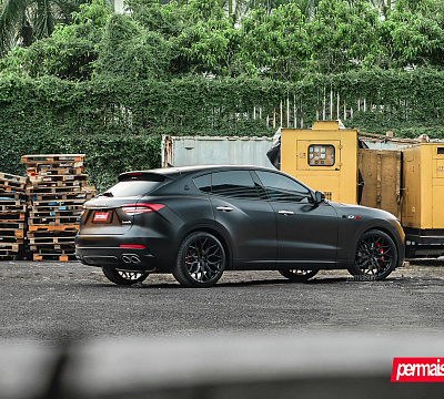 Фото дисков Vossen HF-2 на Maserati Levante