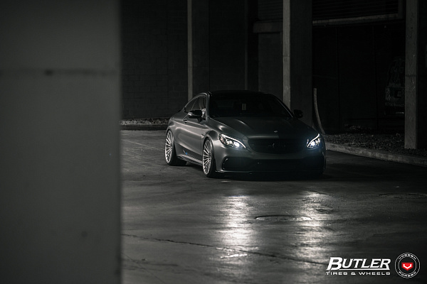 Фото дисков Vossen S17-04 Глянцевый темный лак на Mercedes-Benz C-Class (W205)