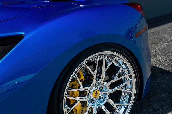 Фото дисков Anrky RS2.3 Полированный лак на Ferrari 488