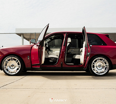 Фото дисков Anrky RF-177 на Rolls-Royce Cullinan