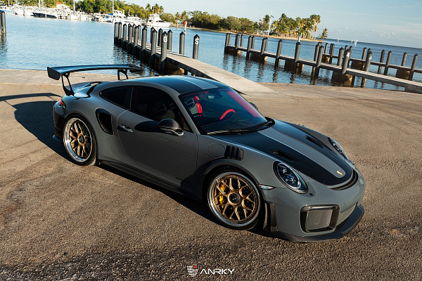 Фото дисков Anrky JDX-314 Сатиновое золото на Porsche 911 VII