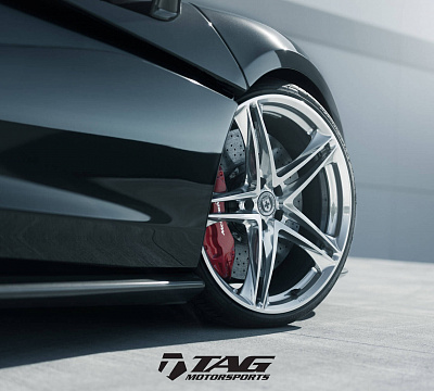 Фото дисков HRE P207 на McLaren 570S