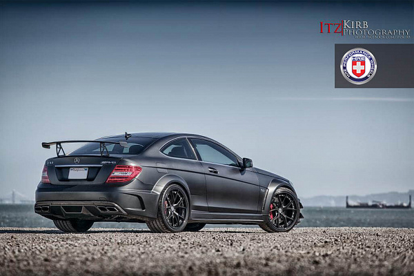 Mercedes-Benz C63 AMG