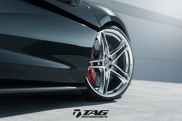Фото дисков HRE P207 Полированный лак на McLaren 570S