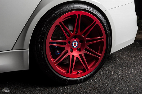 Фото дисков HRE 301M Красный сатин на BMW 3/M3 (F3x/F80)