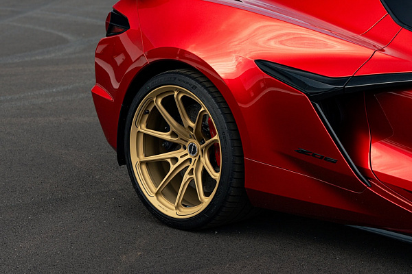 Фото дисков Brixton Forged PF11 R / RS Сатиновое золото на Chevrolet Corvette C8