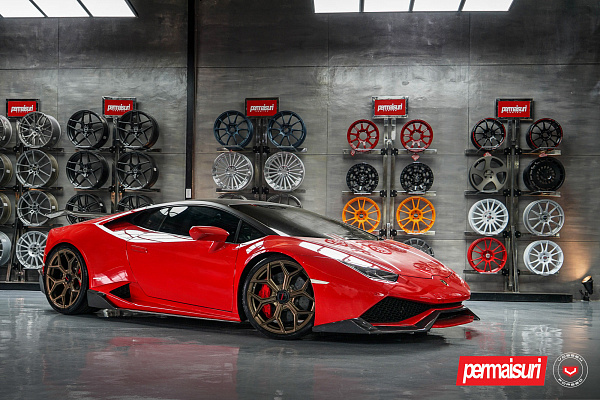 Фото дисков NOVITEC NL4 Сатиновая бронза на Lamborghini Huracan