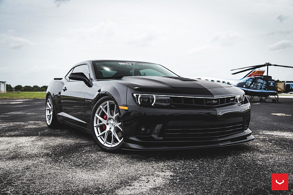 Фото дисков Vossen VFS-6 Серебро на Chevrolet Camaro V