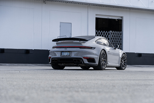 Фото дисков Strasse Wheels SV5 Deep Concave Duoblock Глянцевый тонированный лак на Porsche 911 VIII