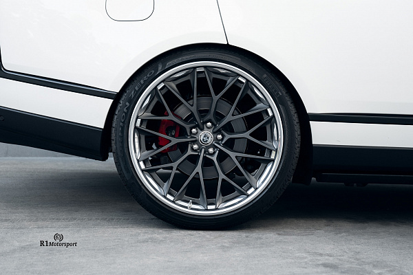 Фото дисков HRE S200H Сатиновый графит на Land Rover Range Rover IV