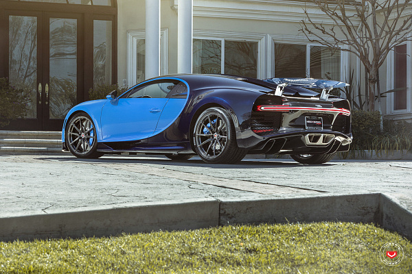 Фото дисков Vossen M-X2 Глянцевый графит на Bugatti Chiron