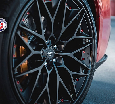 Фото дисков HRE S200 на Ferrari GTC4Lusso