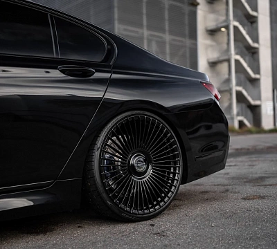 Фото дисков ST Wheels ST5 на BMW 7 (G70)