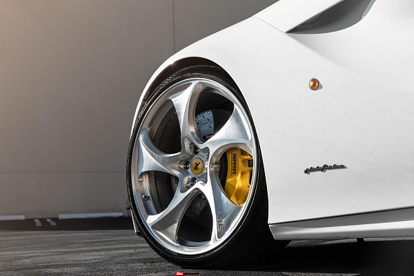 Фото дисков HRE 522M Глянцевый лак на Ferrari F12