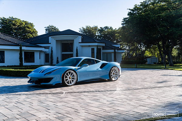 Фото дисков NOVITEC NF10 Белый глянец на Ferrari 488