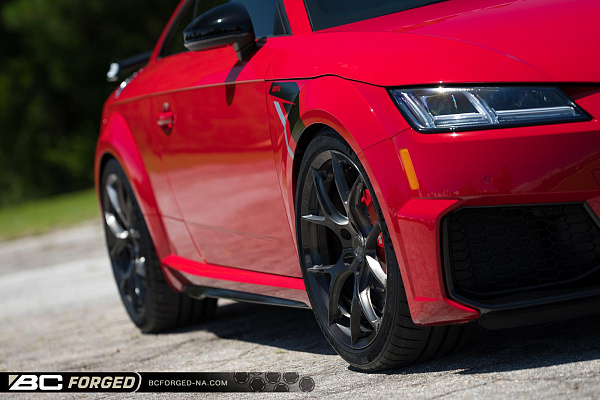 Фото дисков BC Forged KL11 Глянцевый темный лак на Audi TT (8S)