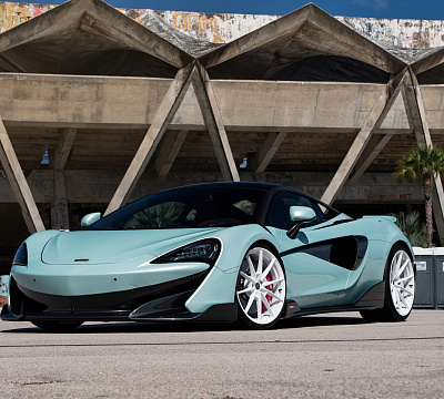 Фото дисков Anrky AN18 на McLaren 600