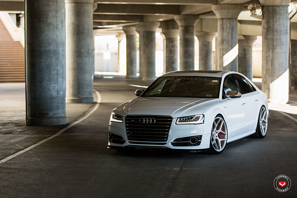 Фото дисков Vossen CG-205 Сатиновый лак на Audi A/S 8 (D4)
