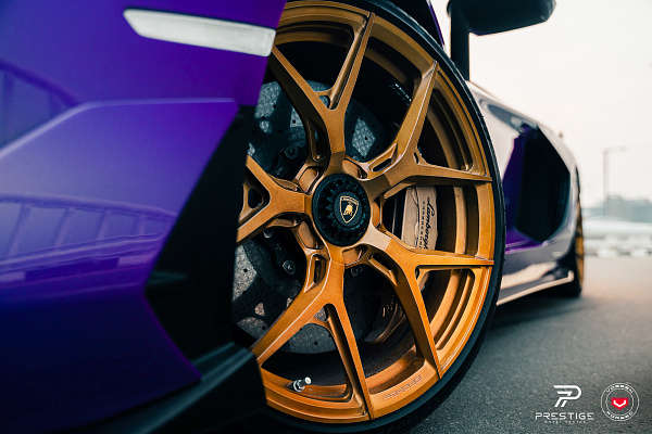 Фото дисков Vossen S21-01 Глянцевая медь на Lamborghini Aventador