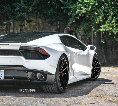 Фото дисков Strasse Wheels SV1 Deep Concave Monoblock на Lamborghini Huracan