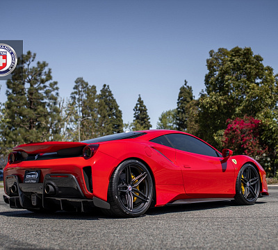 Фото дисков HRE P107SC на Ferrari 488