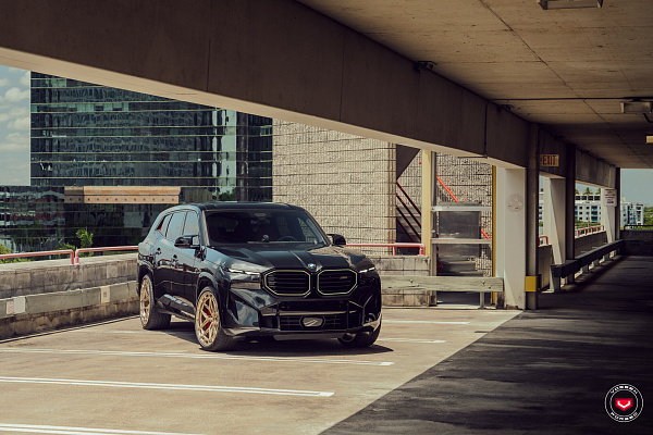 Фото дисков Vossen LC3-01 Глянцевое золото на BMW XM
