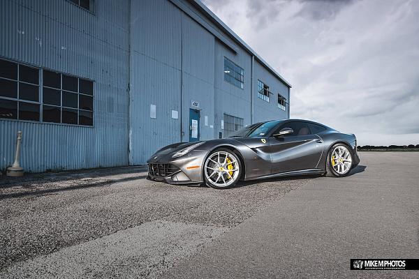 Фото дисков HRE P101 Глянцевый лак на Ferrari F12